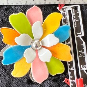 Flower brooch
